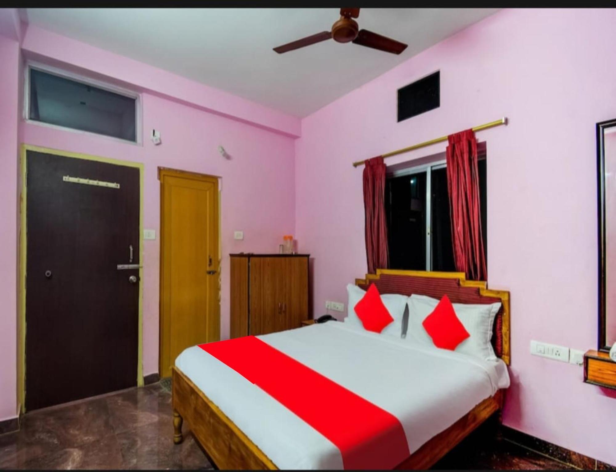 Hotel Planet9 Puri Official Exterior foto