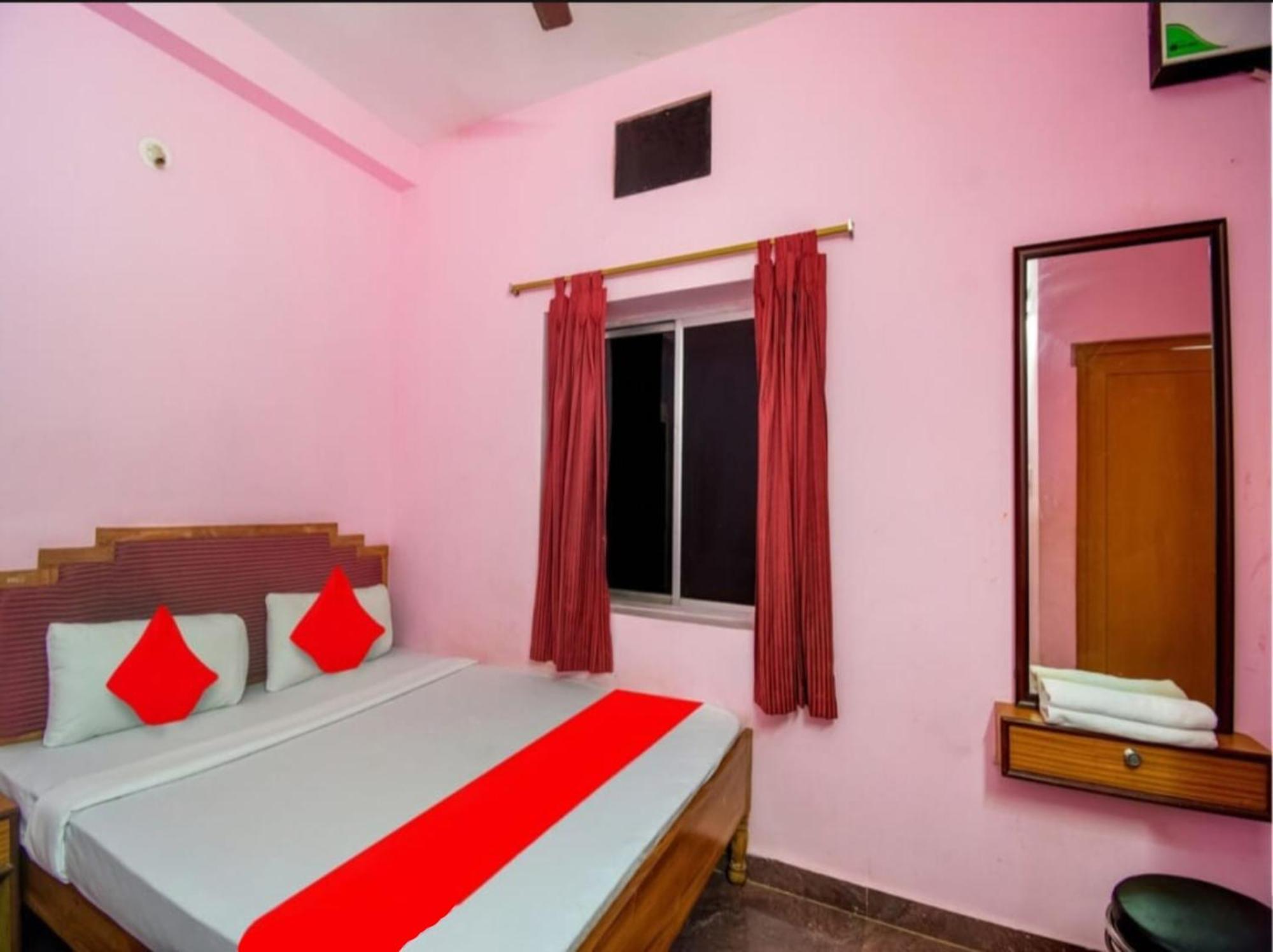 Hotel Planet9 Puri Official Exterior foto