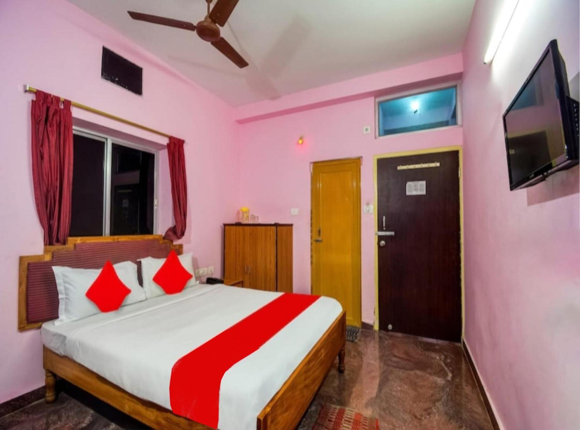 Hotel Planet9 Puri Official Exterior foto