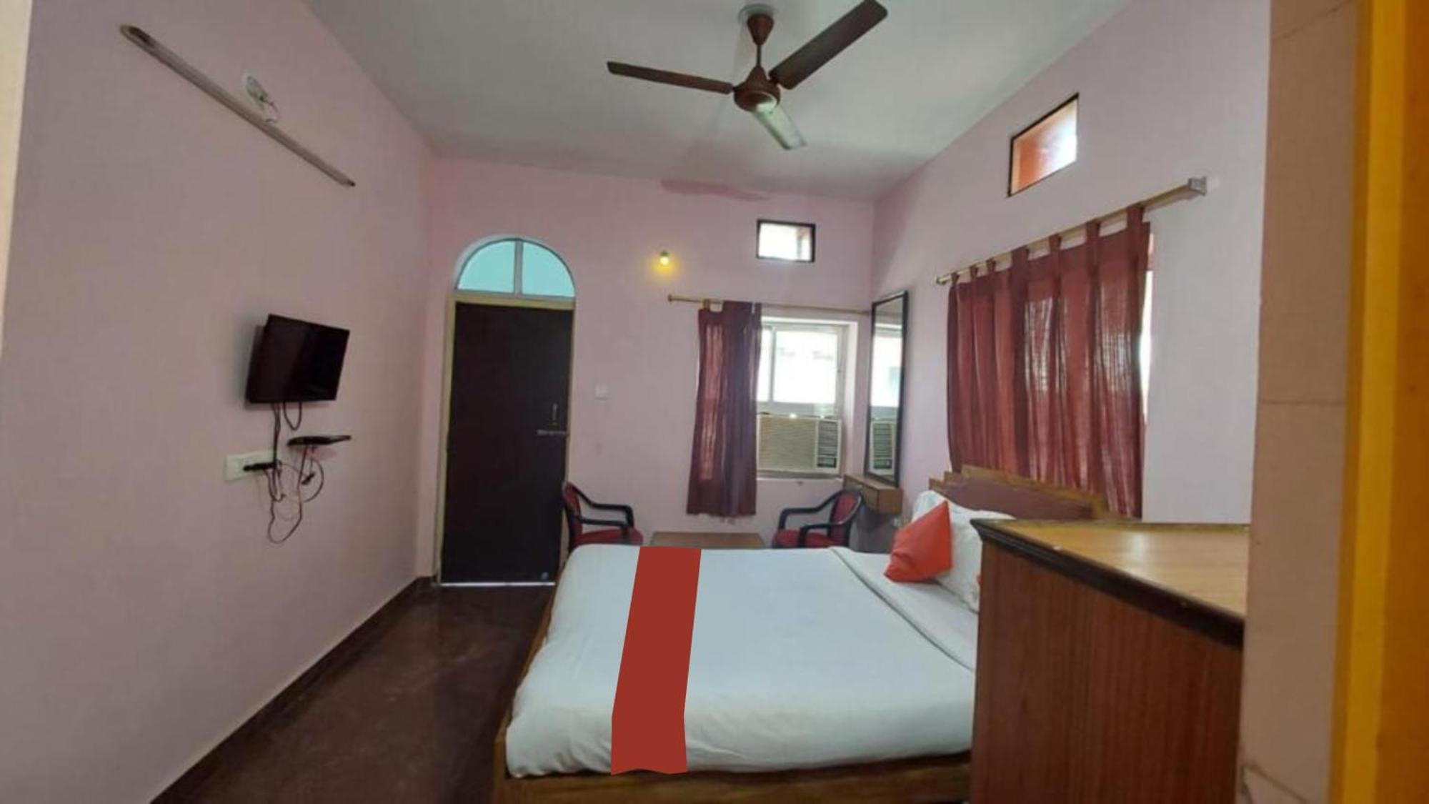 Hotel Planet9 Puri Official Exterior foto